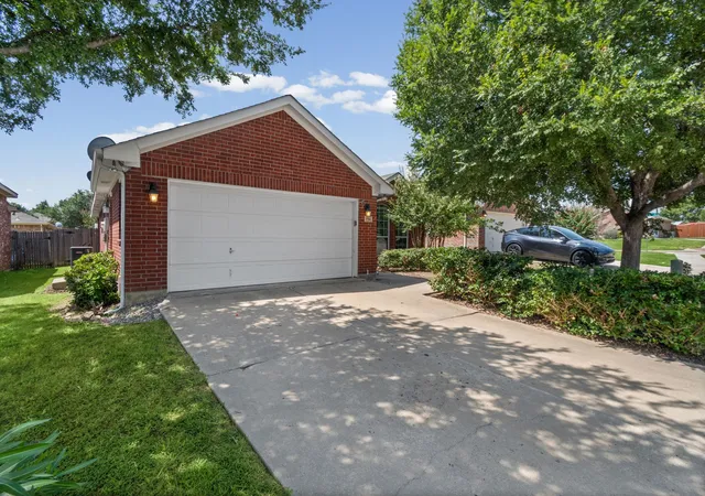 Photo 25 of Single family home for sale at 3704 Palm Dr, Fort Worth, TX 76244 | MLS# 21345326 | Listing updated on 2026-08-19