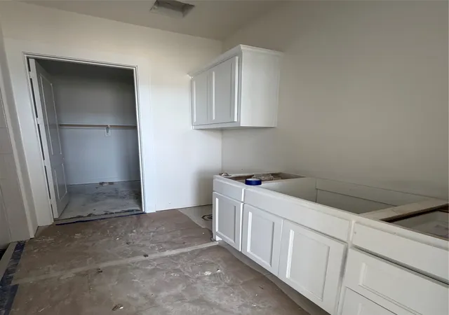 Photo 4 of Single family home for sale at 4866 Prairie Sky Ln, Justin, TX 76247 | MLS# 21345281 | Listing updated on 2026-08-05