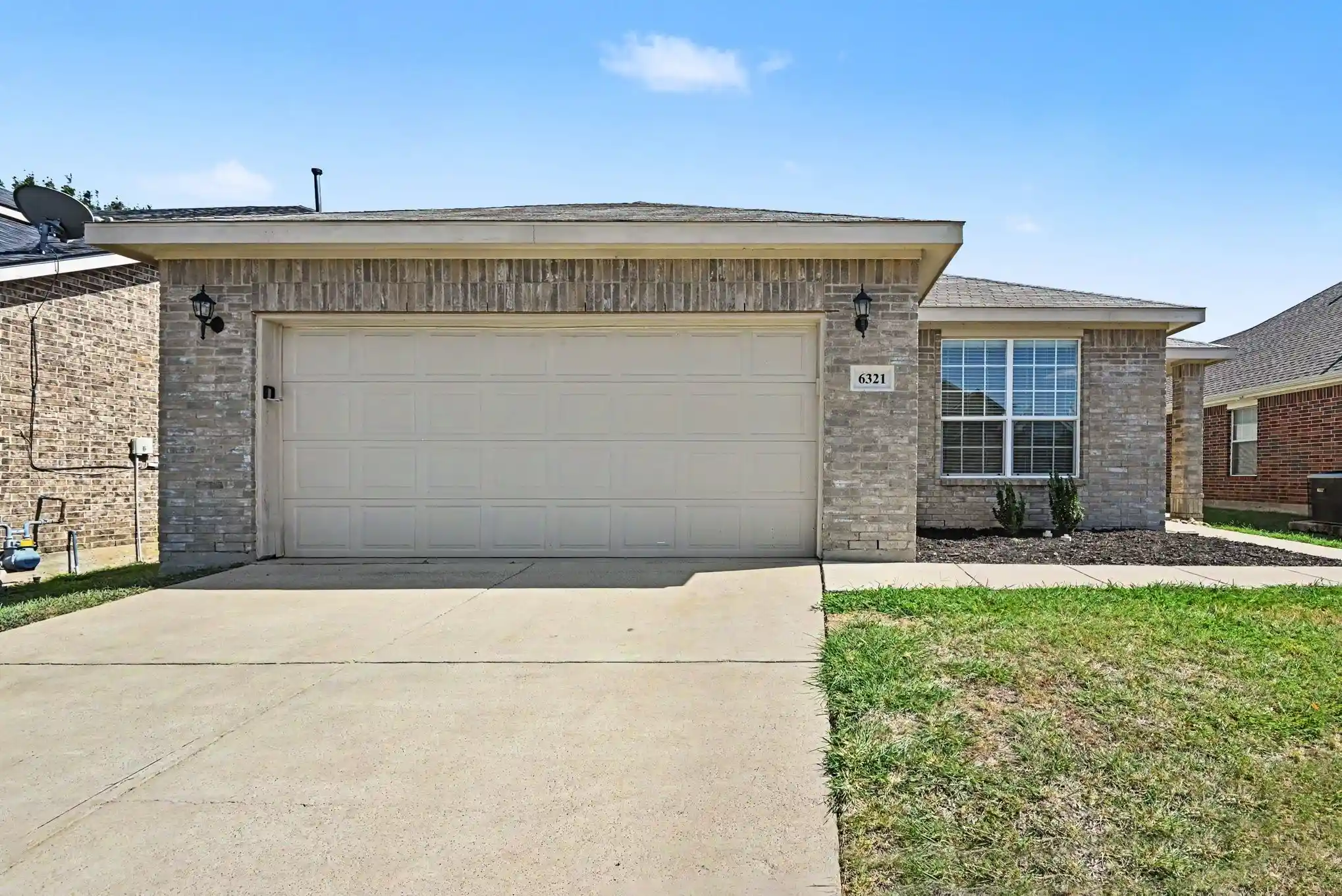 Photo 1 of Single family home for sale at 6321 Ferncreek Ln, Fort Worth, TX 76179 | MLS# 21345793 | Listing updated on 2026-10-28