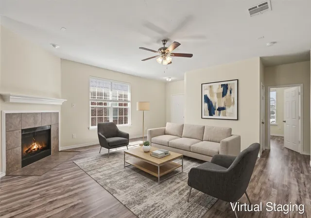Photo 3 of Single family home for sale at 6321 Ferncreek Ln, Fort Worth, TX 76179 | MLS# 21345793 | Listing updated on 2026-09-28