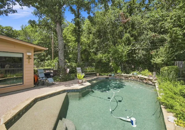 Photo 4 of Single family home for sale at 3509 Tomlinson Ct, Arlington, TX 76017 | MLS# 21347320 | Listing updated on 2026-08-28