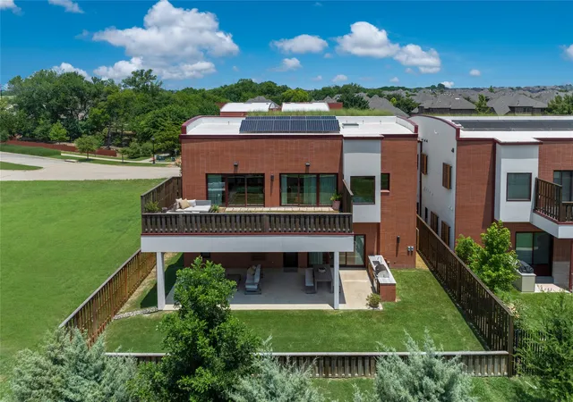 Photo 2 of Single family home for sale at 14929 Little Bluestem Ln, Frisco, TX 75035 | MLS# 21347523 | Listing updated on 2026-08-06