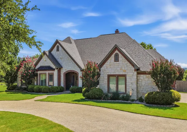 Photo 3 of Single family home for sale at 241 Pinnacle Peak Ln, Weatherford, TX 76087 | MLS# 21323733 | Listing updated on 2026-09-22