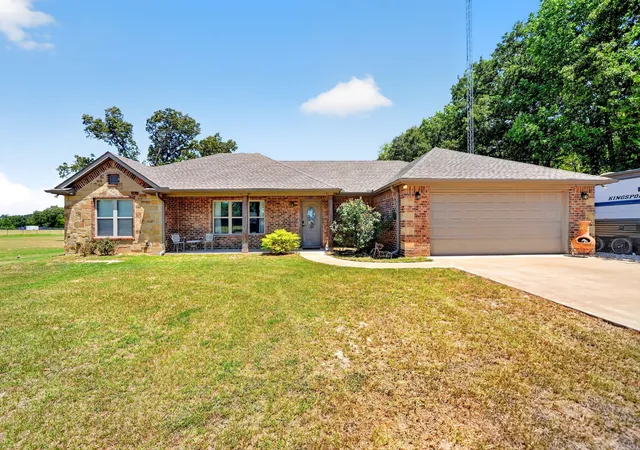 Photo 3 of Single family home for sale at 510 Vz County Road 2517, Canton, TX 75103 | MLS# 21347678 | Listing updated on 2026-09-30