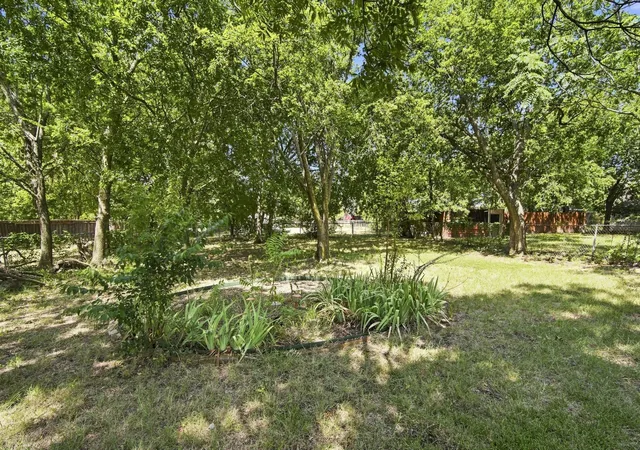 24th image of 647 Power Dr, Duncanville, TX 75116 | MLS# 21344006