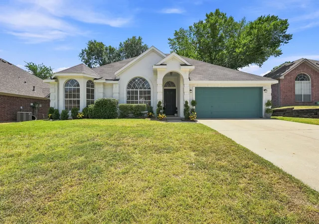 Photo 1 of Single family home for sale at 902 Santa Cruz, Keller, TX 76248 | MLS# 21345927 | Listing updated on 2026-10-02