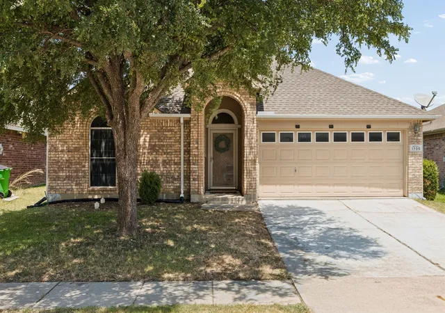 Photo 1 of Sale Pending at 1705 Canvasback Dr, Aubrey, TX 76227 | MLS# 21347419 | Listing updated on 2026-08-26