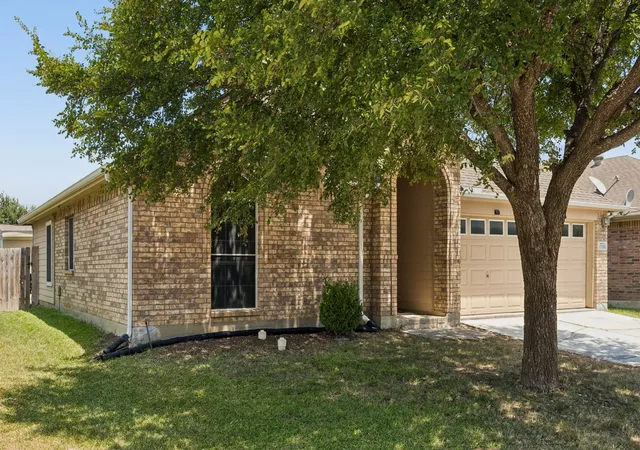 Photo 3 of Sale Pending at 1705 Canvasback Dr, Aubrey, TX 76227 | MLS# 21347419 | Listing updated on 2026-08-26
