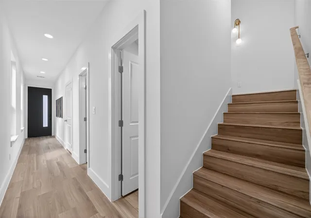 Photo 4 of Sale Pending at 2414 Anderson St, Dallas, TX 75215 | MLS# 21347725 | Listing updated on 2026-08-24