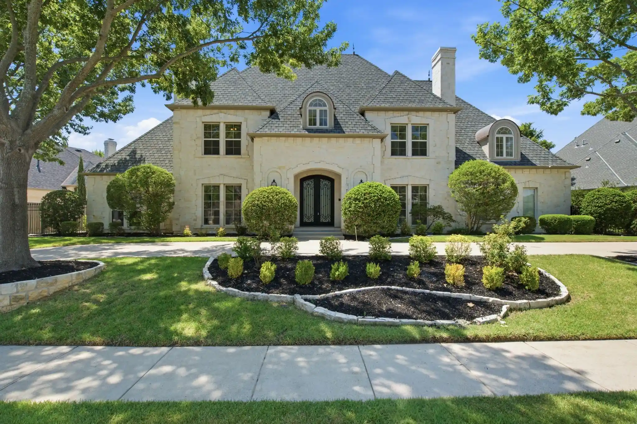 Photo 1 of Mansion for sale at 2001 Thames Trl, Colleyville, TX 76034 | MLS# 21345577 | Listing updated on 2026-10-24