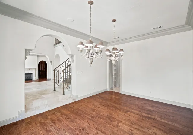 Photo 4 of Single family home for sale at 2001 Thames Trl, Colleyville, TX 76034 | MLS# 21345577 | Listing updated on 2026-09-22