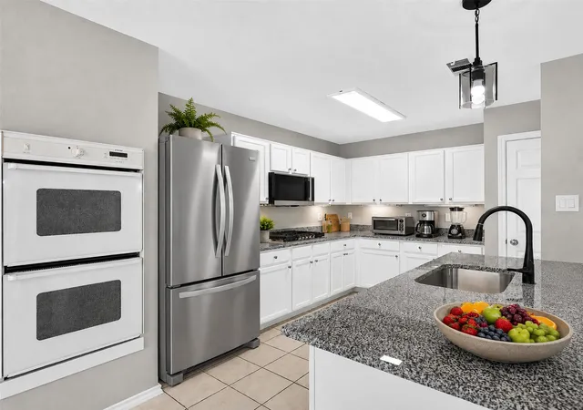 Photo 3 of Single family home for sale at 1104 Breezewood Dr, Lewisville, TX 75077 | MLS# 21335523 | Listing updated on 2026-08-12