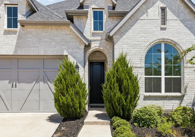Photo 2 of Single family home for sale at 1616 Mcdougall Crk, Van Alstyne, TX 75495 | MLS# 21341487 | Listing updated on 2026-10-01