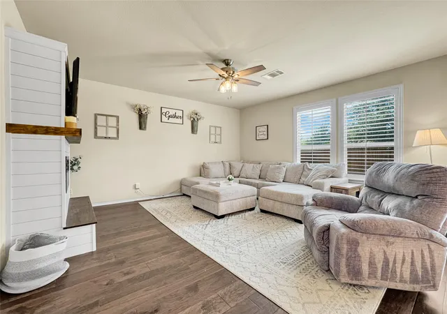 Photo 4 of Single family home for sale at 1905 Burl Ln, Anna, TX 75409 | MLS# 21347159 | Listing updated on 2026-09-18