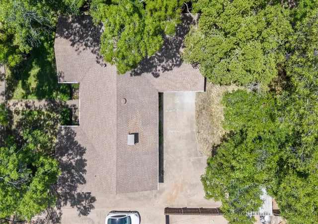 5th image of 1611 Phyllis Ct, Irving, TX 75060 | MLS# 21342484