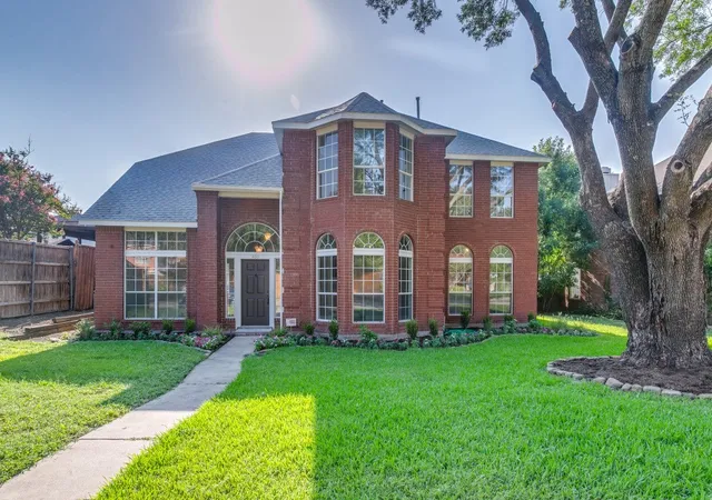 Photo 1 of Single family home for sale at 450 Harris St, Coppell, TX 75019 | MLS# 21335899 | Listing updated on 2026-09-29