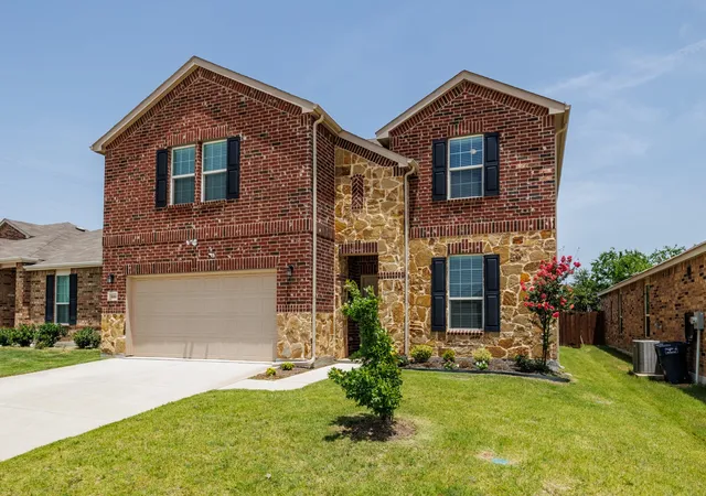 Photo 3 of Single family home for sale at 7444 Bronsind Trl, Fort Worth, TX 76131 | MLS# 21347859 | Listing updated on 2026-10-07