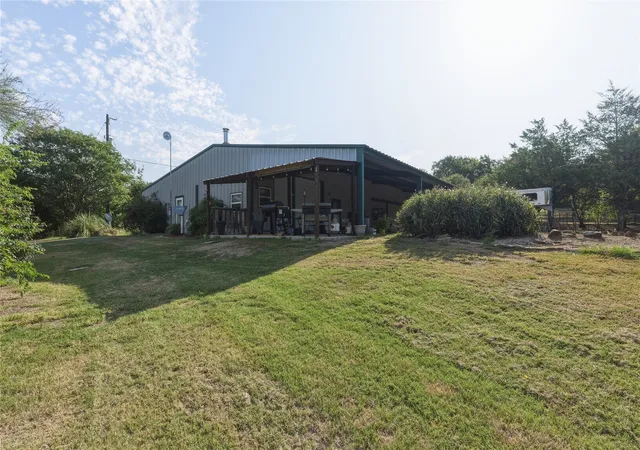 Photo 4 of Single family home for sale at 345 Karbo Ln, Weatherford, TX 76085 | MLS# 21347801 | Listing updated on 2026-08-03