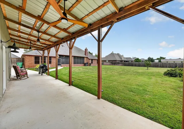 Photo 39 of Single family home for sale at 7915 Stone Ridge Dr, Justin, TX 76247 | MLS# 21343709 | Listing updated on 2026-10-08