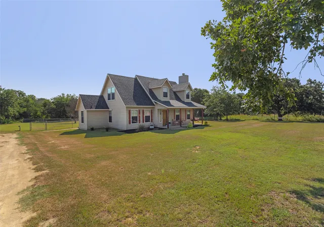 Photo 3 of Single family home for sale at 7719 Prairie Creek Ln, Tolar, TX 76476 | MLS# 21347948 | Listing updated on 2026-08-21
