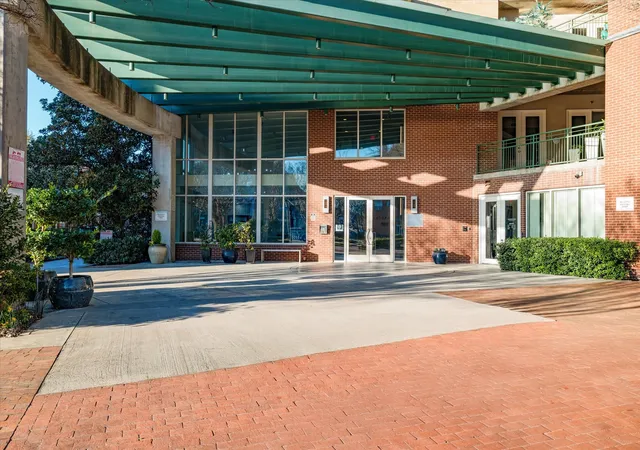 Photo 4 of Condo for sale at 5055 Addison Cir #409, Addison, TX 75001 | MLS# 21347802 | Listing updated on 2026-08-28