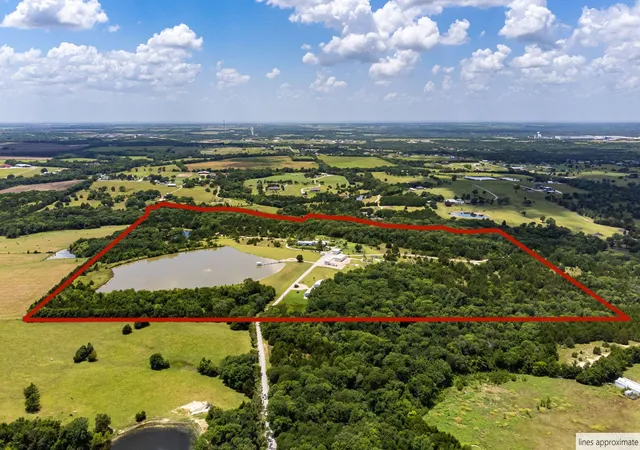 Photo 2 of Single family home for sale at 919 Harrell Rd, Howe, TX 75459 | MLS# 21322361 | Listing updated on 2026-08-27