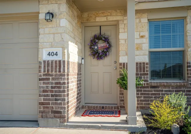 Photo 3 of Single family home for sale at 404 Ranchito Pass, Haslet, TX 76052 | MLS# 21347922 | Listing updated on 2026-09-06