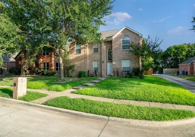 Photo 2 of Single family home for sale at 7145 Waterlily Ln, Frisco, TX 75033 | MLS# 21348042 | Listing updated on 2026-09-03