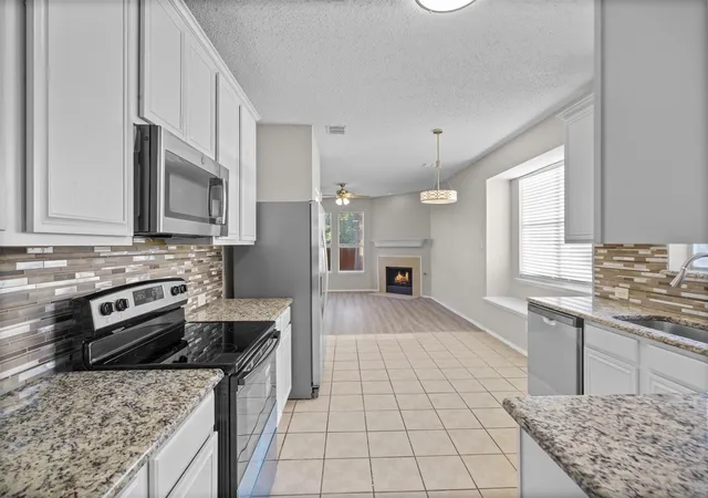 Photo 4 of Single family home for sale at 7145 Waterlily Ln, Frisco, TX 75033 | MLS# 21348042 | Listing updated on 2026-09-03