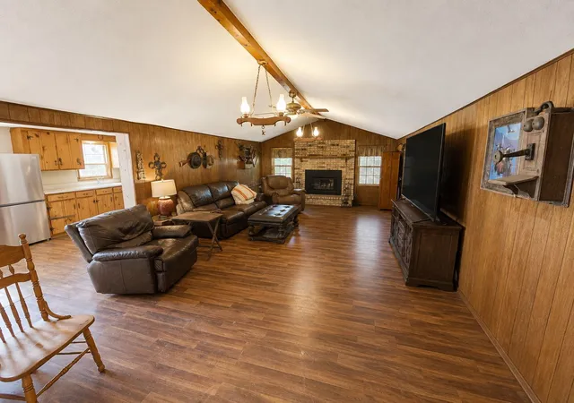 Photo 4 of Single family home for sale at 570 An County Road 2419, Montalba, TX 75853 | MLS# 21347481 | Listing updated on 2026-08-02
