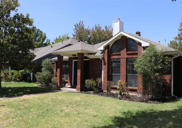 Photo 2 of Single family home for sale at 1600 Mountain Side Dr, Allen, TX 75002 | MLS# 21347538 | Listing updated on 2026-09-26