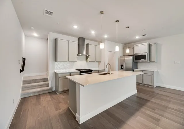 Photo 3 of Townhouse for sale at 8305 Bayside Dr, Rowlett, TX 75088 | MLS# 21347006 | Listing updated on 2026-09-30