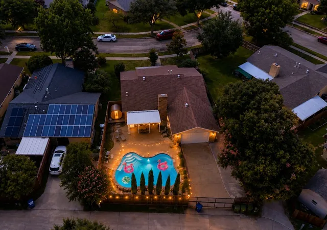 Photo 2 of Single family home for sale at 3138 Barton Rd, Carrollton, TX 75007 | MLS# 21348100 | Listing updated on 2026-08-11