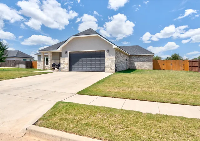 3rd image of 128 Hawker Ln, Abilene, TX 79602 | MLS# 21345368