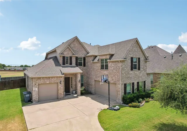Photo 2 of Single family home for sale at 1917 Doves Landing Ln, Wylie, TX 75098 | MLS# 21348118 | Listing updated on 2026-08-27