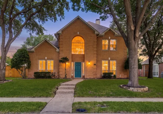 Photo 2 of Single family home for sale at 2112 Glendale Dr, Plano, TX 75023 | MLS# 21348132 | Listing updated on 2026-08-27