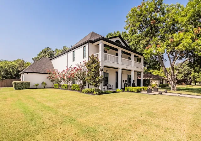 2nd image of 3062 Primrose Ln, Dallas, TX 75234 | MLS# 21348137