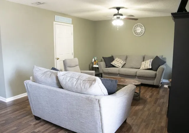 Photo 2 of Single family home for sale at 214 Red Bird Ln, Mexia, TX 76667 | MLS# 21345718 | Listing updated on 2026-08-03