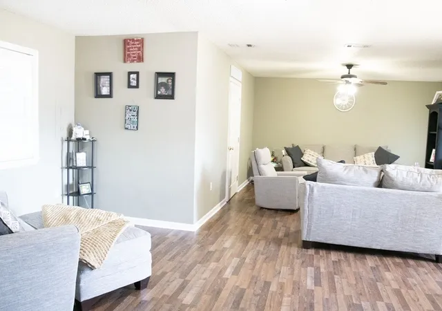 Photo 4 of Single family home for sale at 214 Red Bird Ln, Mexia, TX 76667 | MLS# 21345718 | Listing updated on 2026-08-03