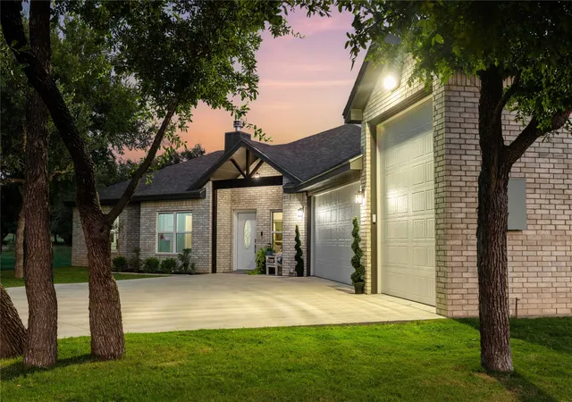 Photo 1 of Single family home for sale at 7274 Feather Bay Blvd, Brownwood, TX 76801 | MLS# 21348199 | Listing updated on 2026-08-03