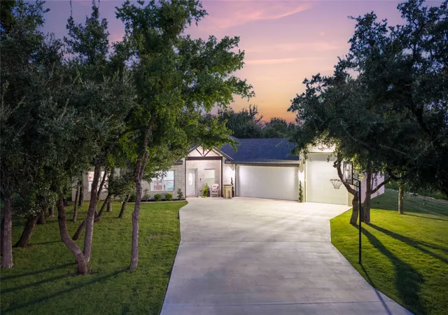 Photo 3 of Single family home for sale at 7274 Feather Bay Blvd, Brownwood, TX 76801 | MLS# 21348199 | Listing updated on 2026-08-03