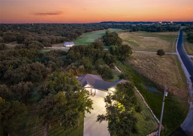 Photo 3 of Single family home for sale at 7274 Feather Bay Blvd, Brownwood, TX 76801 | MLS# 21348199 | Listing updated on 2026-08-03