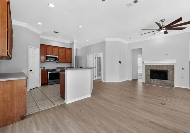 Photo 4 of Single family home for sale at 6819 Woodcrest Ln, Sachse, TX 75048 | MLS# 21348285 | Listing updated on 2026-08-03