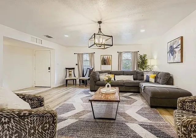 Photo 3 of Single family home for sale at 2001 Newbury Dr, Arlington, TX 76014 | MLS# 21347975 | Listing updated on 2026-09-01