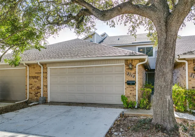 Townhouse for sale at 2112 Mistymeadow Ct, Carrollton, TX 75006 | MLS# 21348318