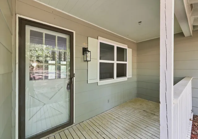 Photo 3 of Single family home for sale at 1435 Hideaway Ln W, Lindale, TX 75771 | MLS# 21348329 | Listing updated on 2026-08-04
