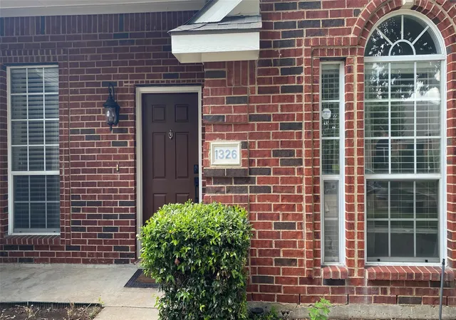 Photo 2 of Single family home for sale at 1326 Kingsley Ct, Allen, TX 75013 | MLS# 21348341 | Listing updated on 2026-10-02