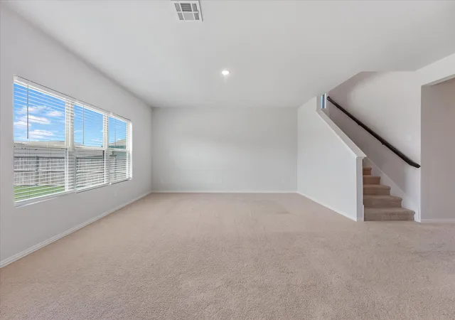 Photo 3 of Single family home for sale at 517 Brook View Dr, Van Alstyne, TX 75495 | MLS# 21348353 | Listing updated on 2026-09-04