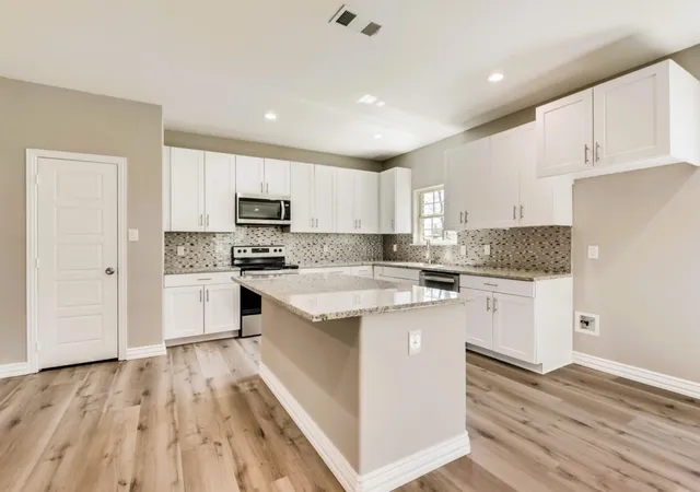 Photo 3 of Single family home for sale at 6342 Teague Dr, Dallas, TX 75241 | MLS# 21348385 | Listing updated on 2026-08-03