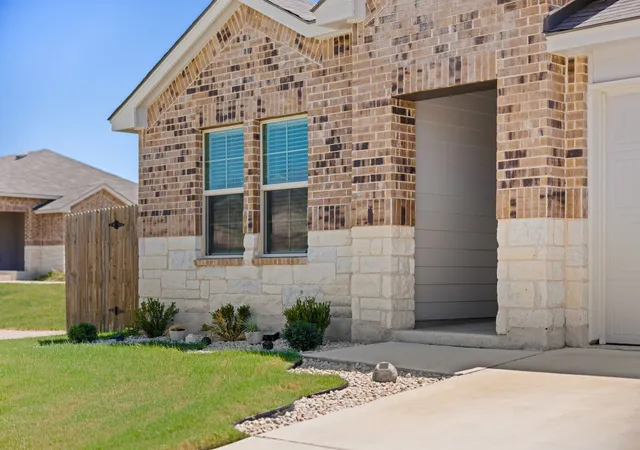 Photo 3 of Single family home for sale at 2506 Rollett Dr, Temple, TX 76504 | MLS# 21348394 | Listing updated on 2026-09-28